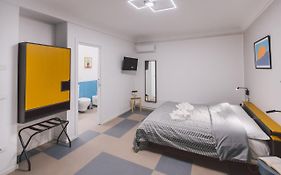 Double Bedroom Apartment Across Ortigia