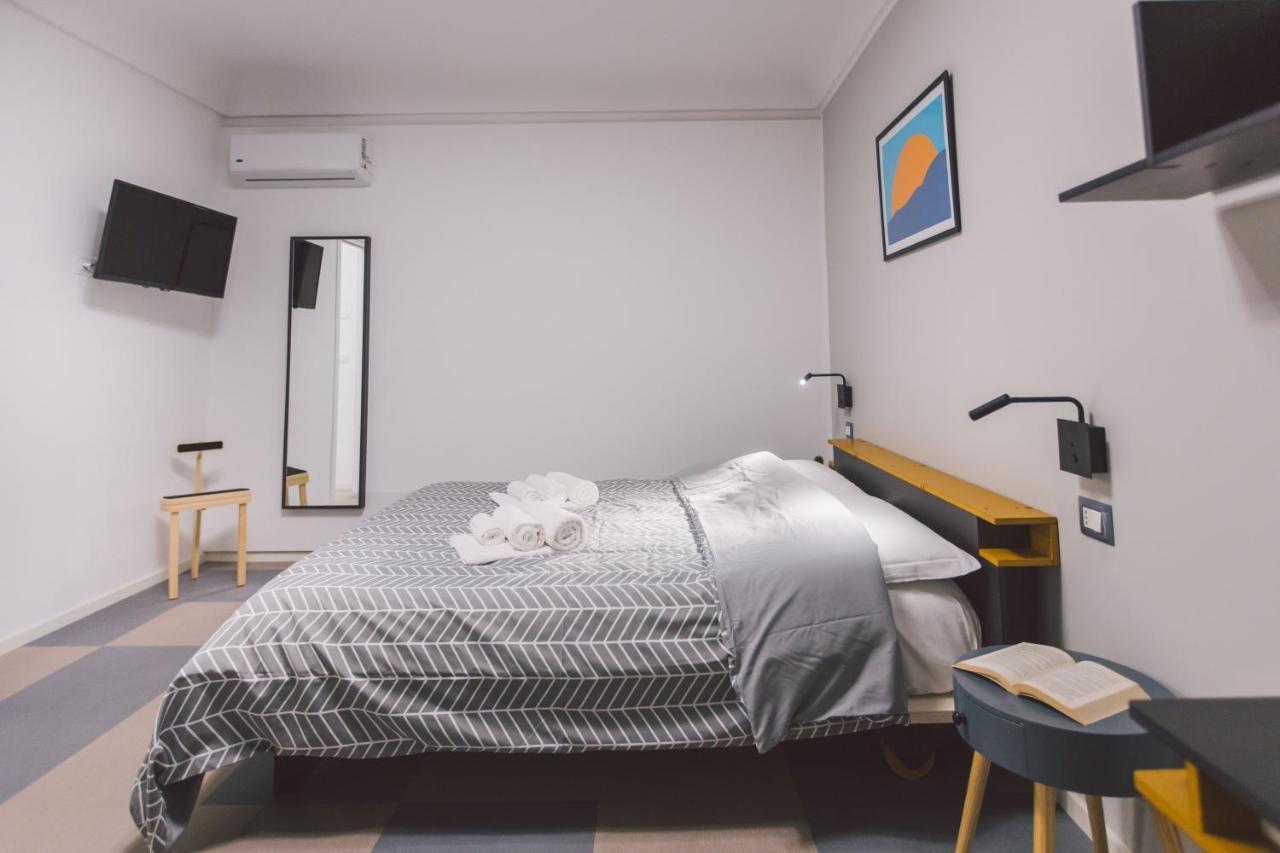 Double Bedroom Apartment Across Ortigia Syracuse Exterior foto