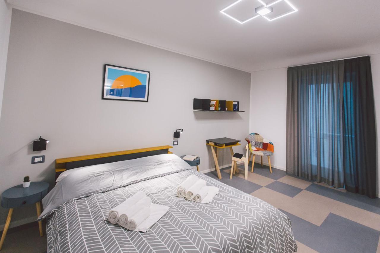Double Bedroom Apartment Across Ortigia Syracuse Exterior foto