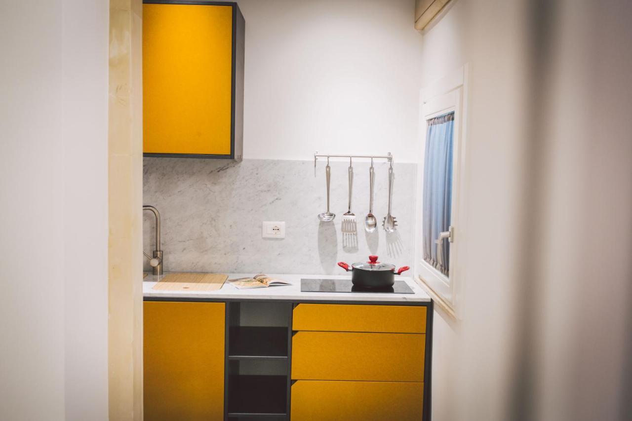 Double Bedroom Apartment Across Ortigia Syracuse Exterior foto