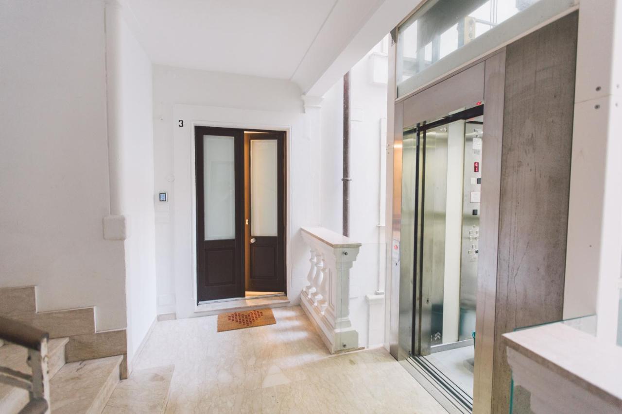 Double Bedroom Apartment Across Ortigia Syracuse Exterior foto