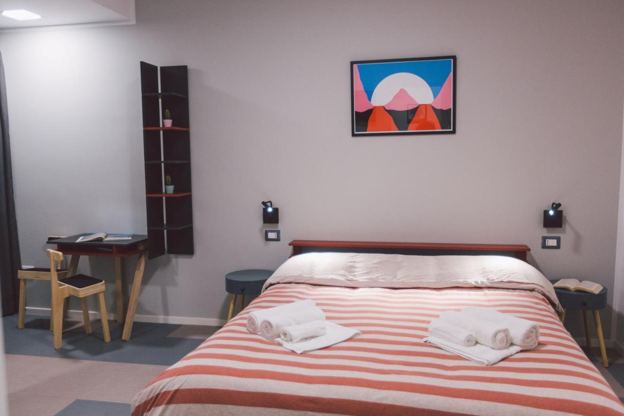 Double Bedroom Apartment Across Ortigia Syracuse Exterior foto
